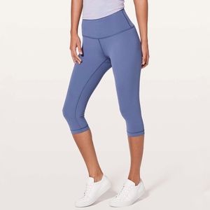 Lululemon Brilliant Blue Wunder Under Hi-Rise 1/2 Tight 17"